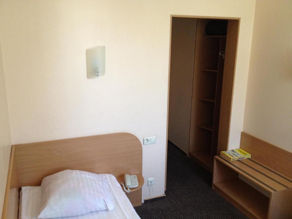 Tsentralniy Hotel Khmel'nyts'kyy Room photo